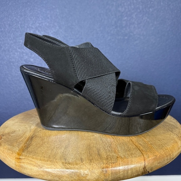 Kenneth Cole “Sole Less” Black Wedge Sandals with Elastic Straps, Size 9.5 - Picture 4 of 8